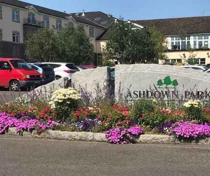 Front of hotel with ashdown stone