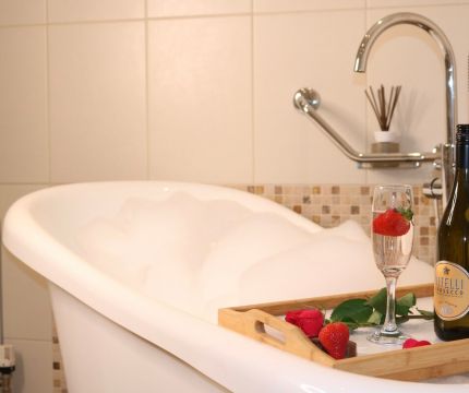 Rooms - Bath